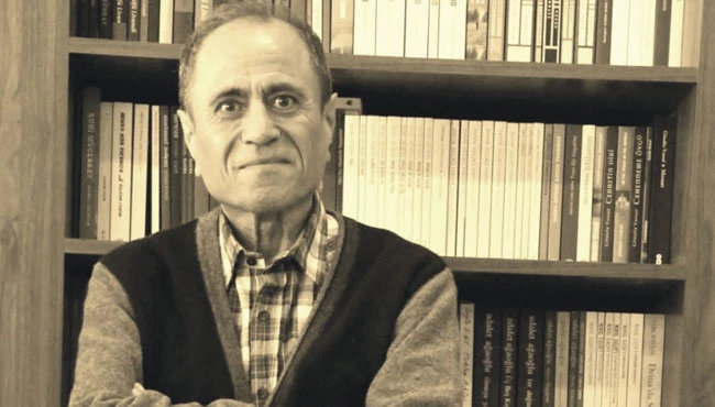 Ahmet Ada kimdir?