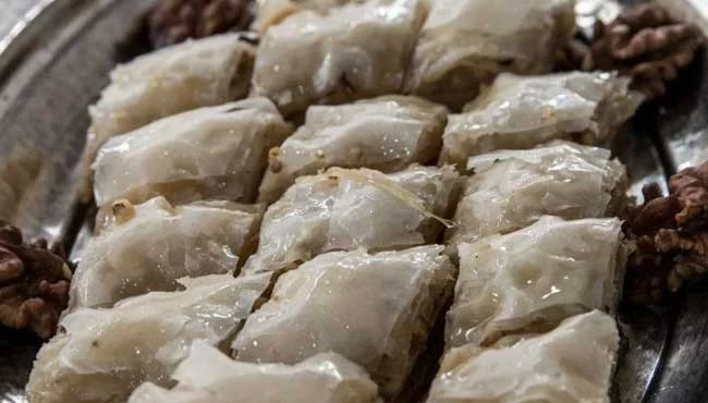 Zonguldak sofralarının vazgeçilmez tatlısı beyaz baklava