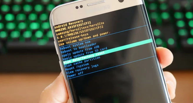 Telefonlara nasıl format atılır?