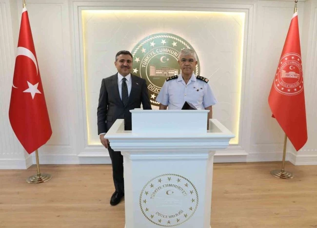 Orgeneral Arif Çetin, Düzce