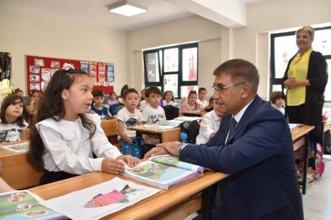 Vali Gürel, Şehit Metin Arslan İlkokulu