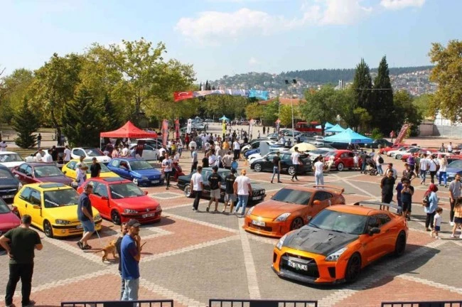 Bu otomobiller çok 