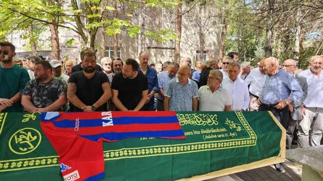 BJK Başkanı Ahmet Nur Çebi, eski Genel Müdürü Özbağ